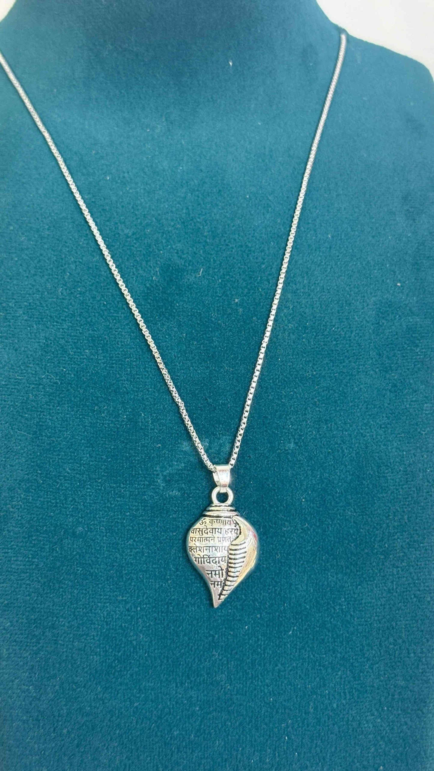 Krishna's Conch Shell Pendant & Chain