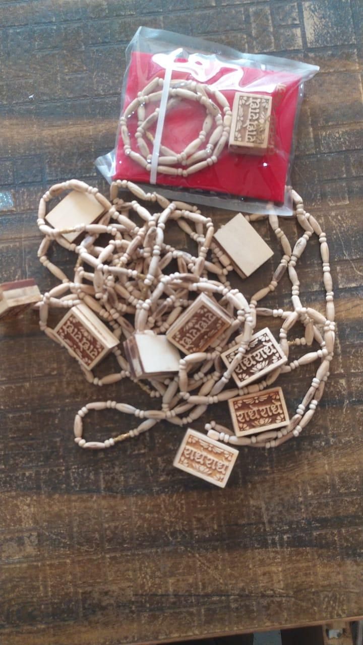 Divine Tulsi Mala with Bhagavad Gita – Sacred Combo for Spiritual Seekers